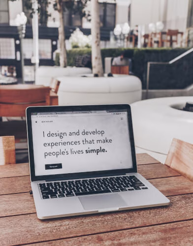 Contoh Website Perniagaan yang Menginspirasi & Tips untuk Anda!